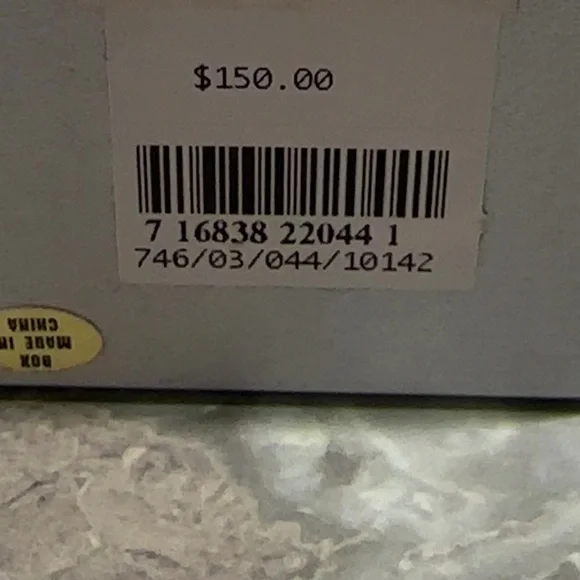 10k Gold Stud Earrings - Picture 3 of 3